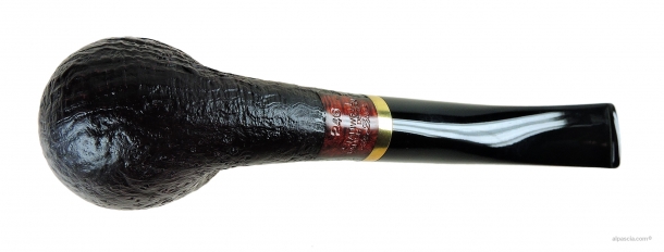 Stanwell De Luxe Sandblast 246 pipe 780 c