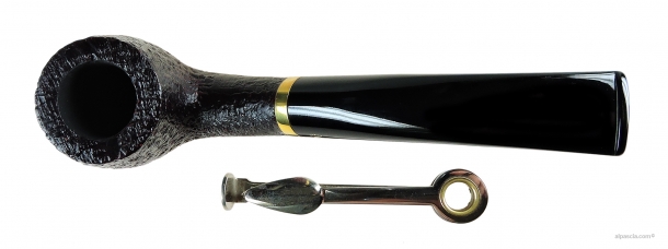 Stanwell De Luxe Sandblast 246 pipe 780 d