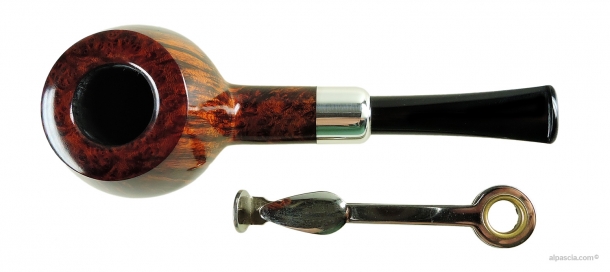 Former smoking pipe 304 d