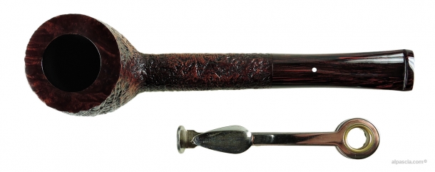 1700568374_Dunhill-pipe-F834D.jpg