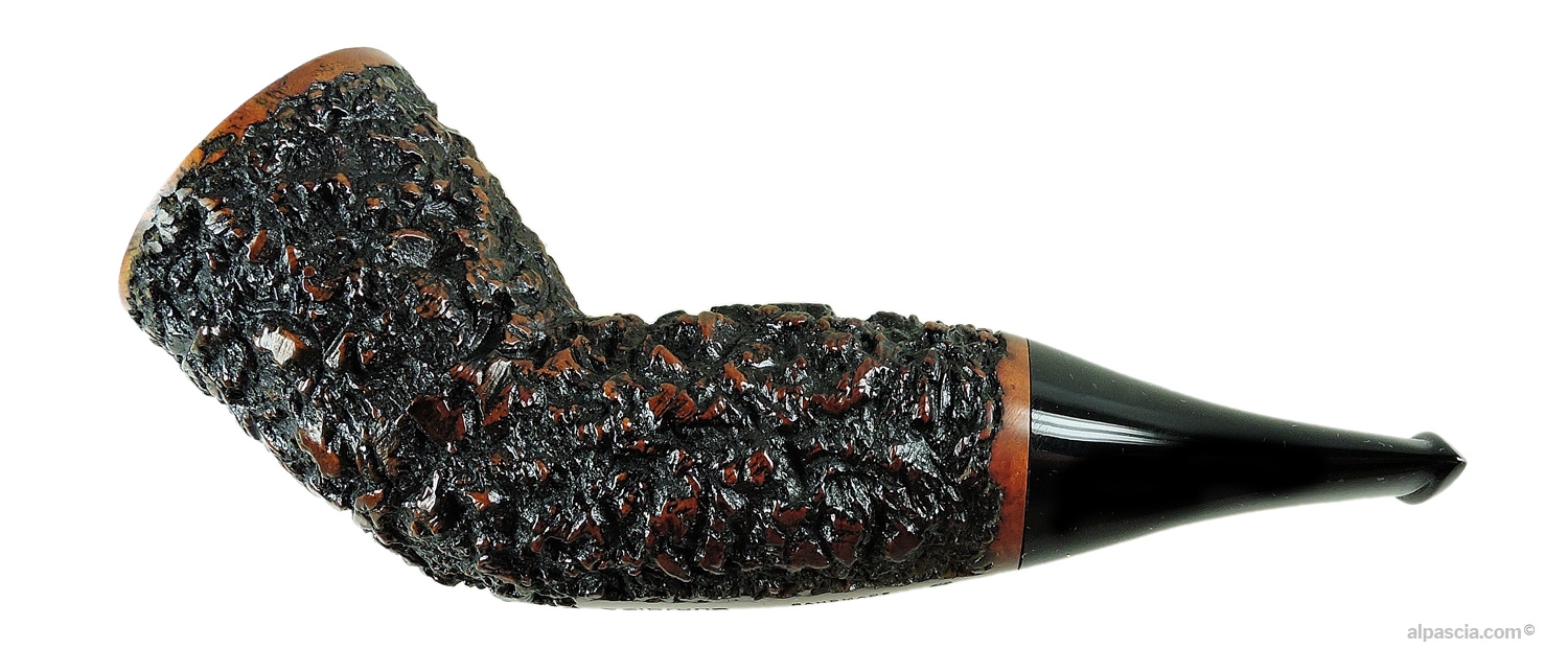Valbruna Rusticata pipe 008 - side view