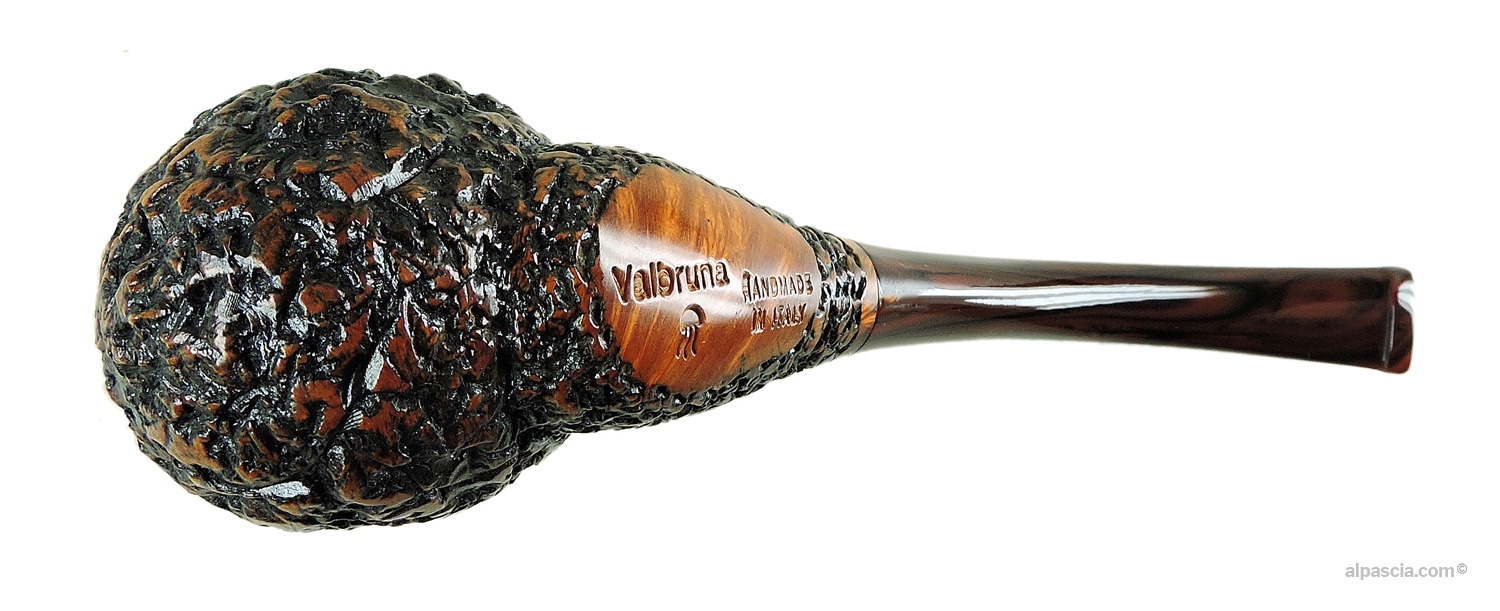 Valbruna Rusticata pipe 012c - bottom