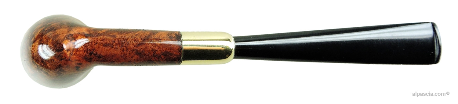 Bottom view of the Big Ben Flamingo Tan Model 528 pipe (1241c)