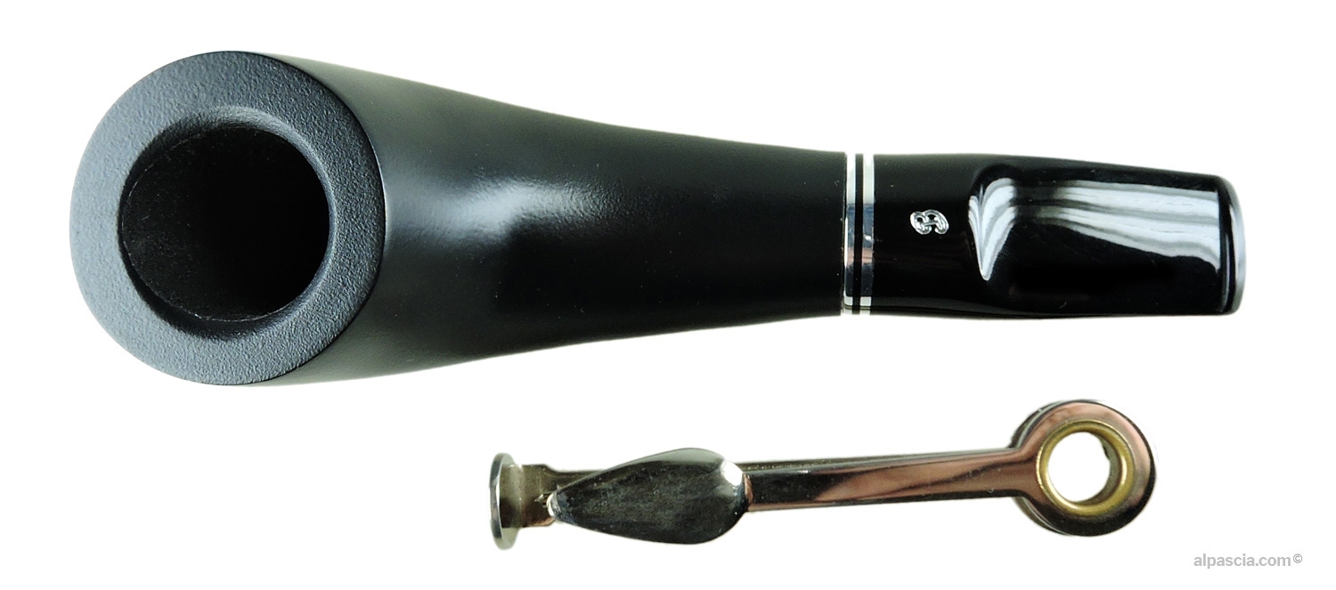 Top view of the Big Ben Bora Black Matte Model 575 pipe (1242d)