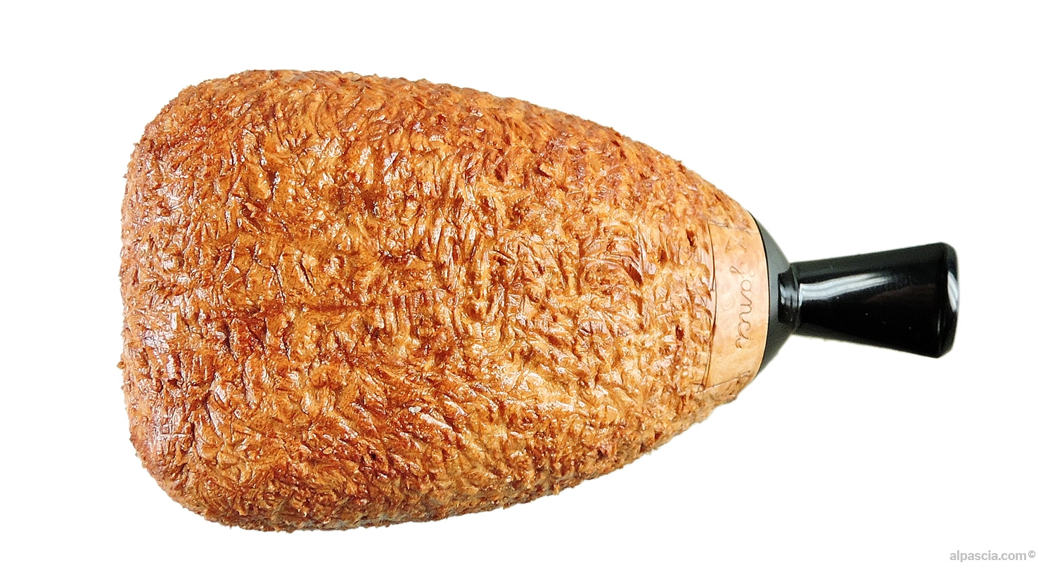 Bottom view of the Ganci Mopetta Rusticated pipe (067c)