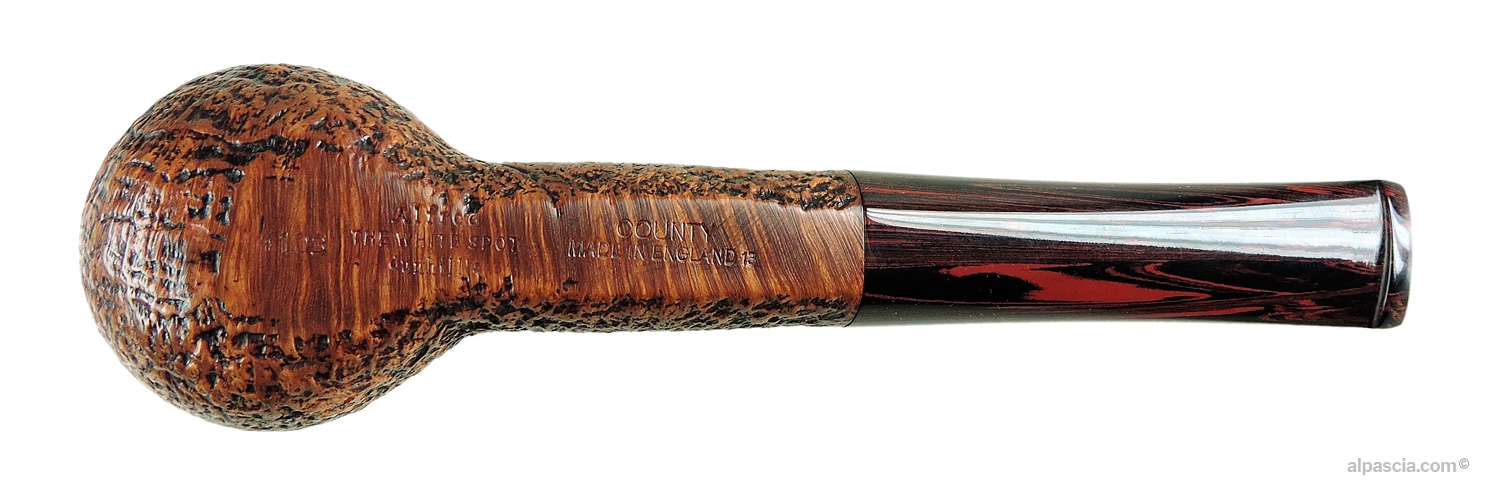 Vista dal basso della Pipa Dunhill The White Spot County 4103 Gruppo 4 - G143c