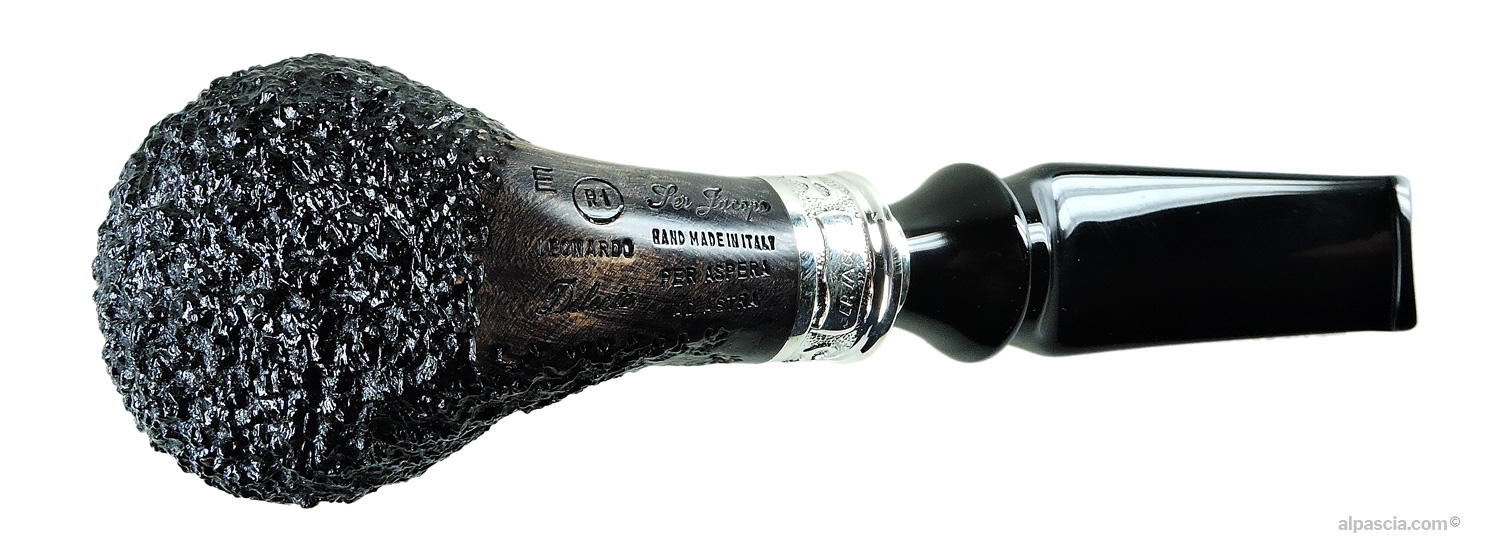 Ser Jacopo Delecta R1 Leonardo E Rusticated Pipe - bottom view and Delecta hallmarks