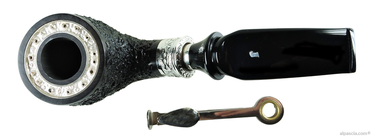 Ser Jacopo Delecta R1 Leonardo E Rusticated Pipe - top view and rim detail