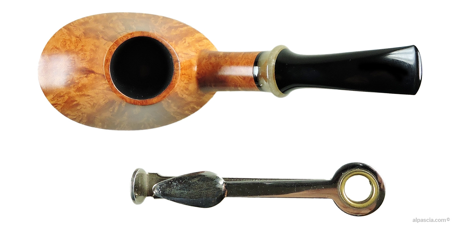 Alinetu by Daniele Carbini Smooth Natural Bent Volcano Pipe - top view showing smooth rim