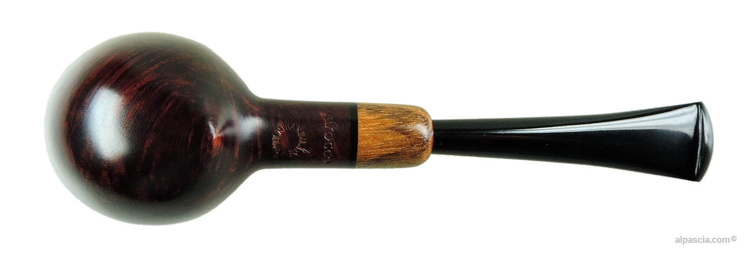 Pirocco Dark Smooth Straight Freehand Pipe - bottom view of the straight shank displaying the rich dark briar contrast