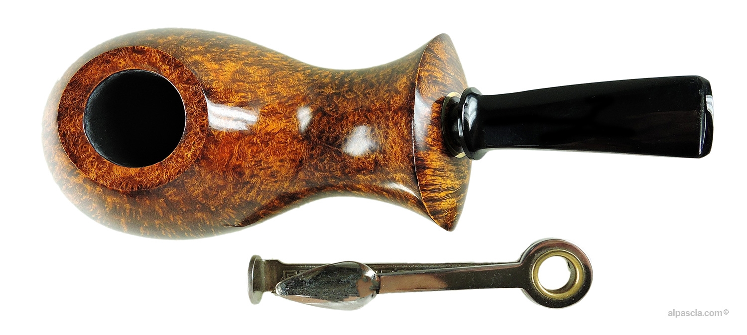Davide Iafisco Smooth Volcano Pipe - top view showing the broad asymmetrical rim and tobacco chamber