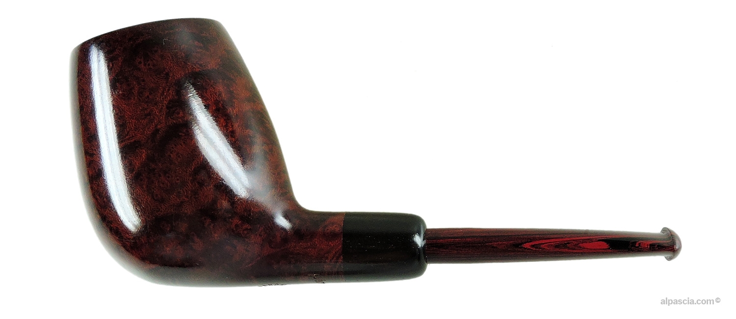 Pipa Pirocco Liscia Scura Diritta Cumberland - vista del profilo dritto con finitura liscia scura 