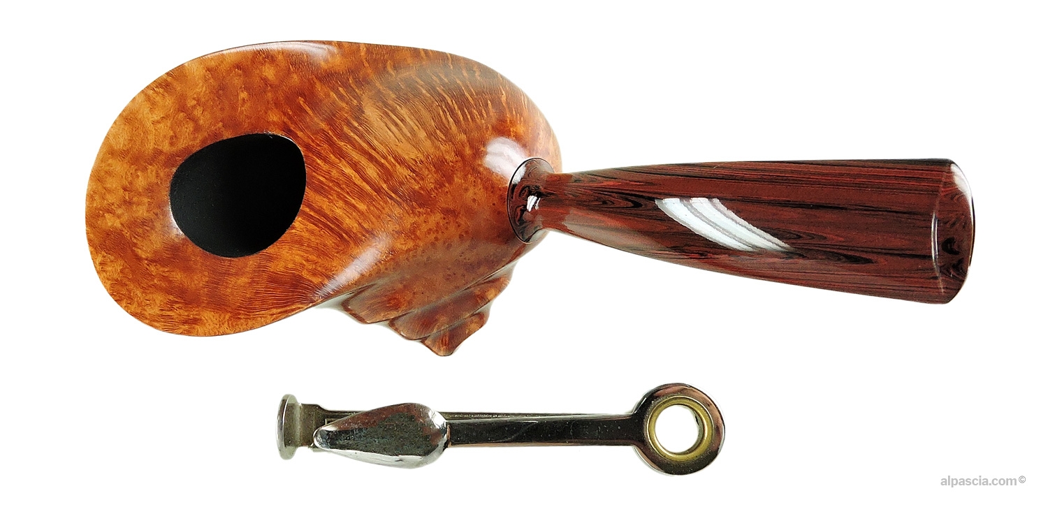 Bisonte Smooth Bent Shell Pipe - top view showing the organic asymmetrical rim and tobacco chamber