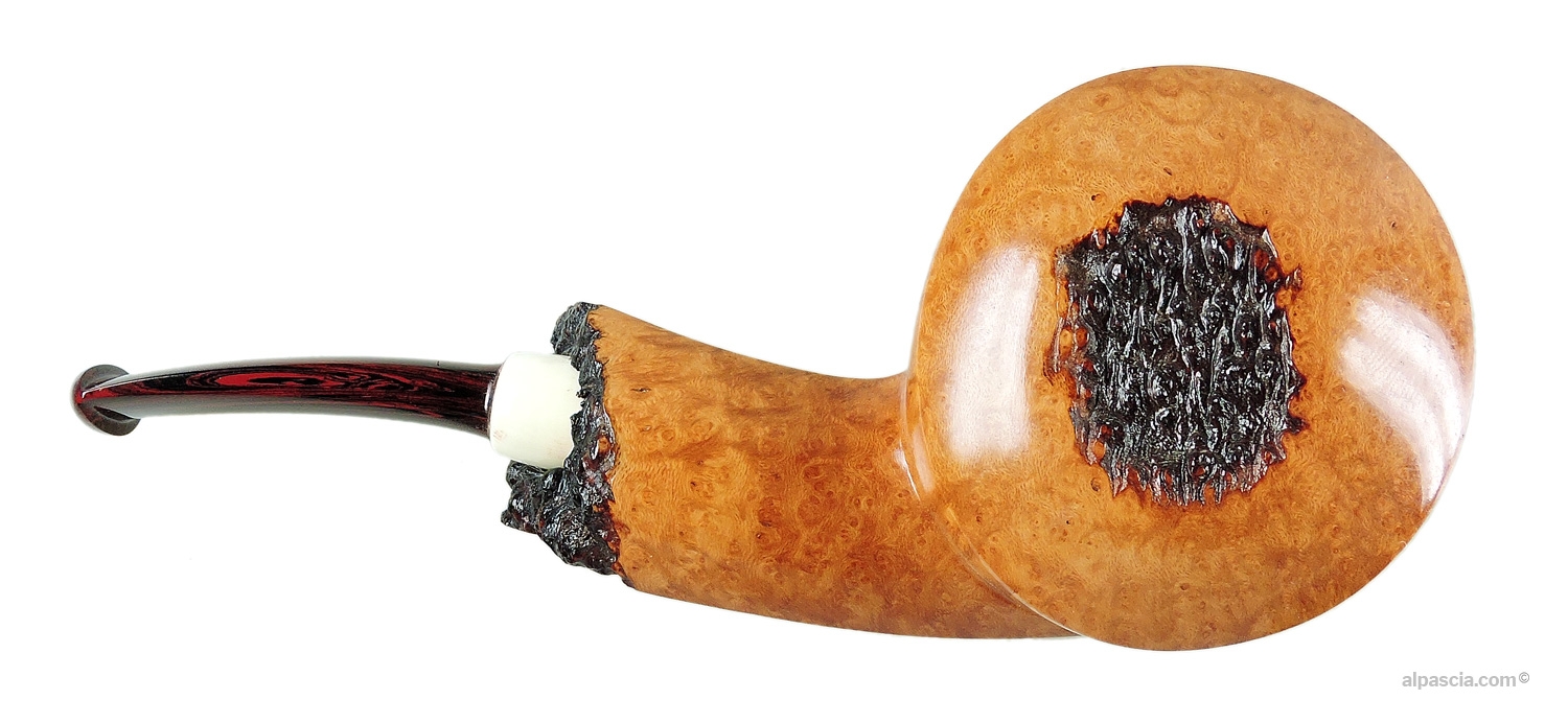 Mimmo Romeo Blowfish Smooth Natural Pipe - right side view highlighting the sculpte contours and the natural flame grain outline