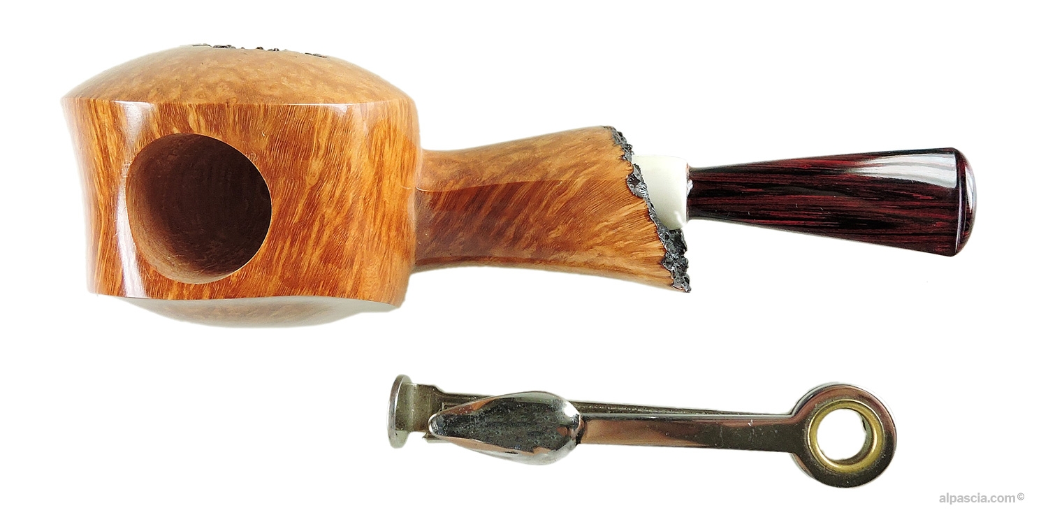Mimmo Romeo Blowfish Smooth Natural Pipe - top view showing the organic rim shape and the sleek, compressed shank alignment