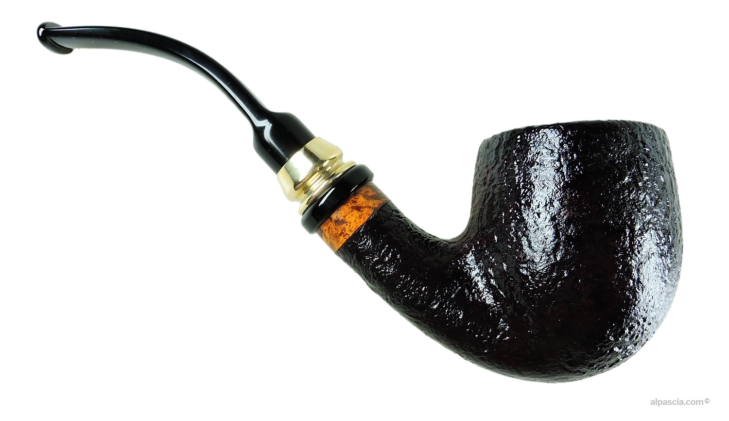 Neerup Classic Grade 2 Sandblasted Pipe - right side view highlighting the tight and crisp textured sandblasted surface