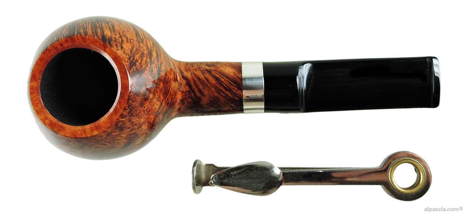 Big Ben Odeon Tan Polish 847 Pipe - top view of the bowl 