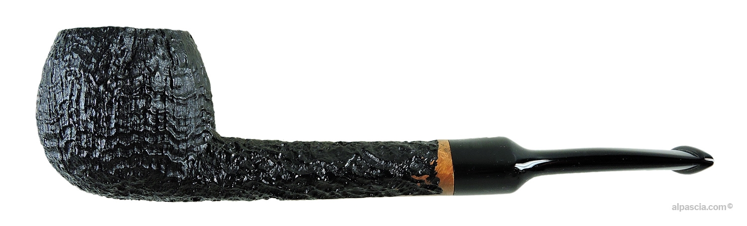 Valbruna 1 Jellyfish Sandblasted Apple Pipe - Side profile of the classic rounded shape with deep sandblast