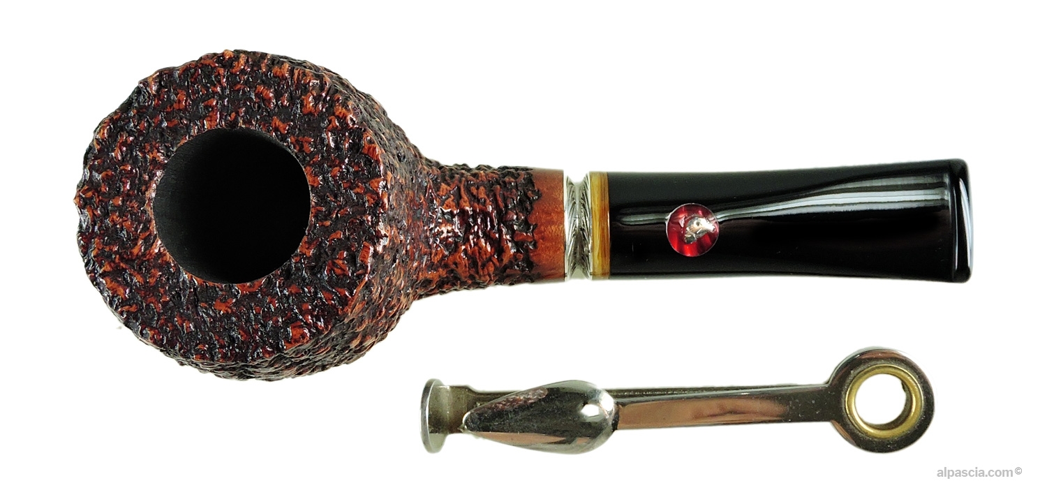 L'Anatra Scottanaso Chubby Pipe - Top view looking down at the rugged rim and wide tobacco chamber