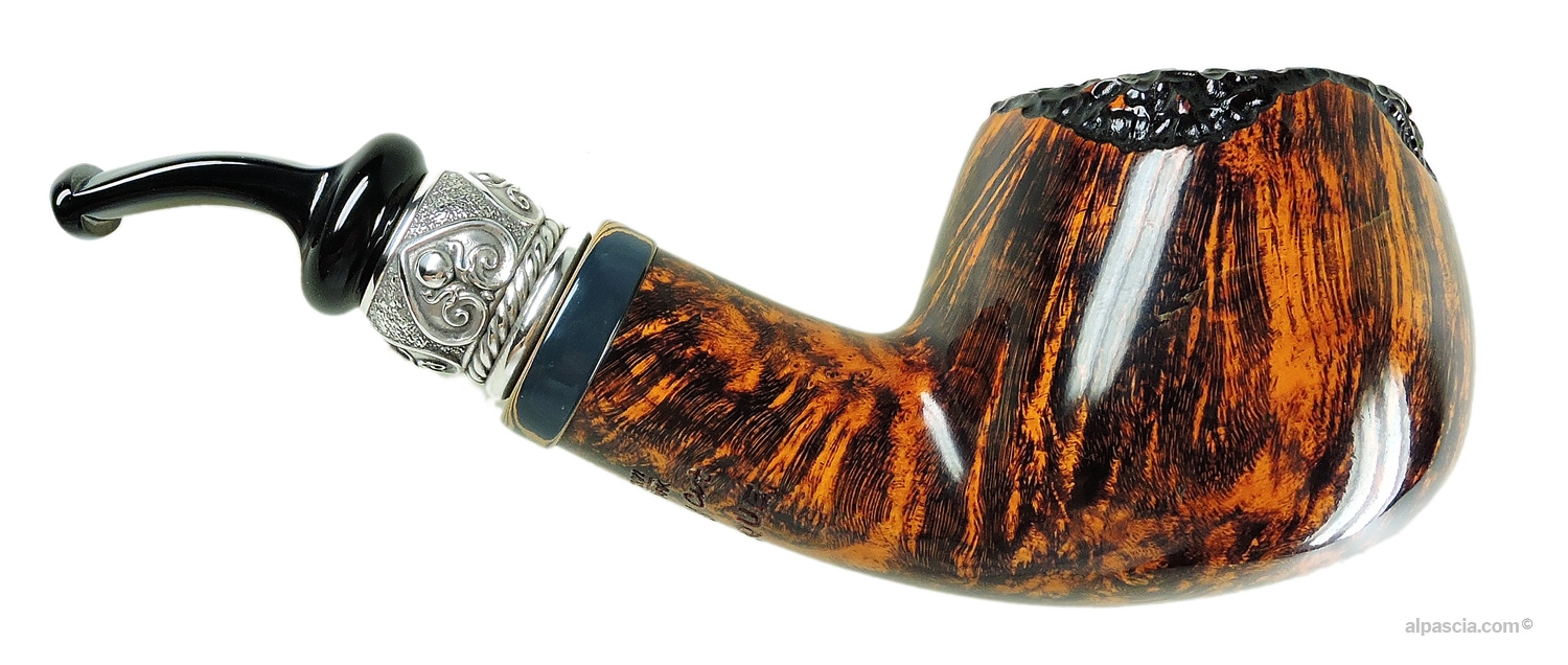 Peder Jeppesen Ida Boutique Gr. 4 Pipe - Right side view showcasing the fluid shank curvature and wood density