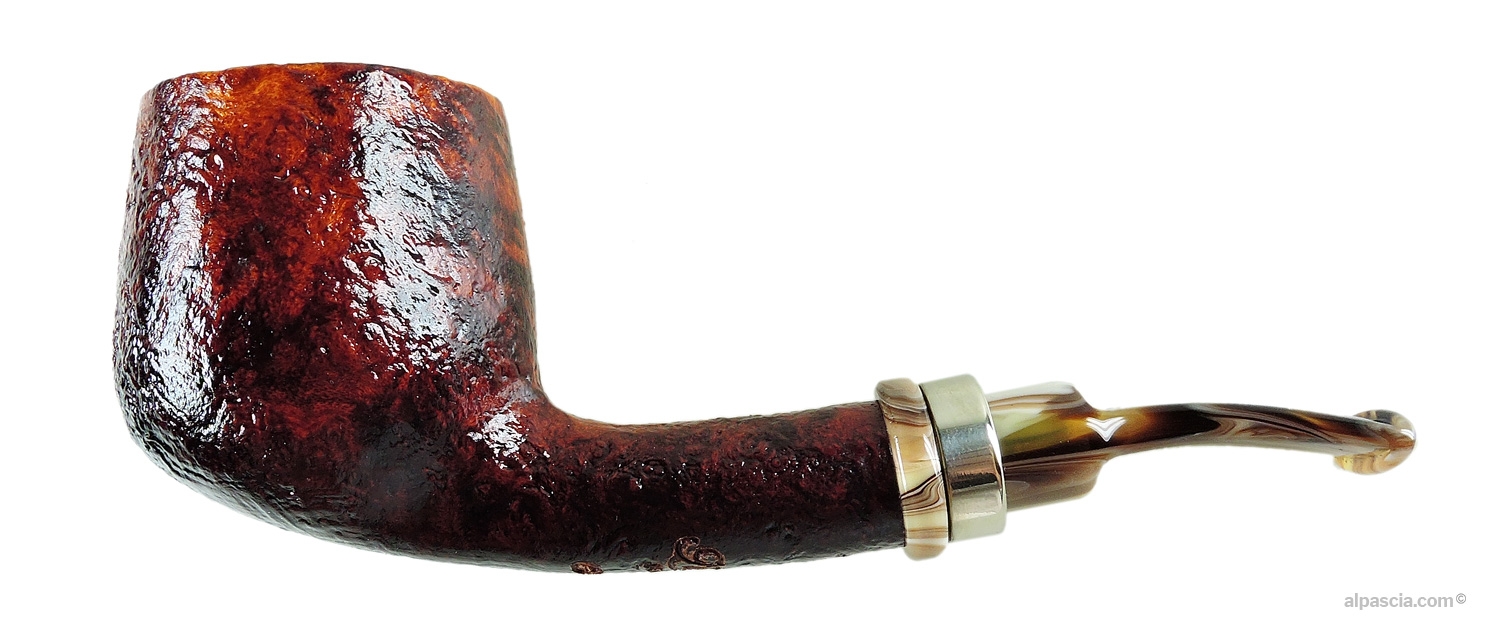Pipa Neerup Classic Gr.3 - Profilo semicurvo sabbiato scuro con fitti anelli di crescita in rilievo