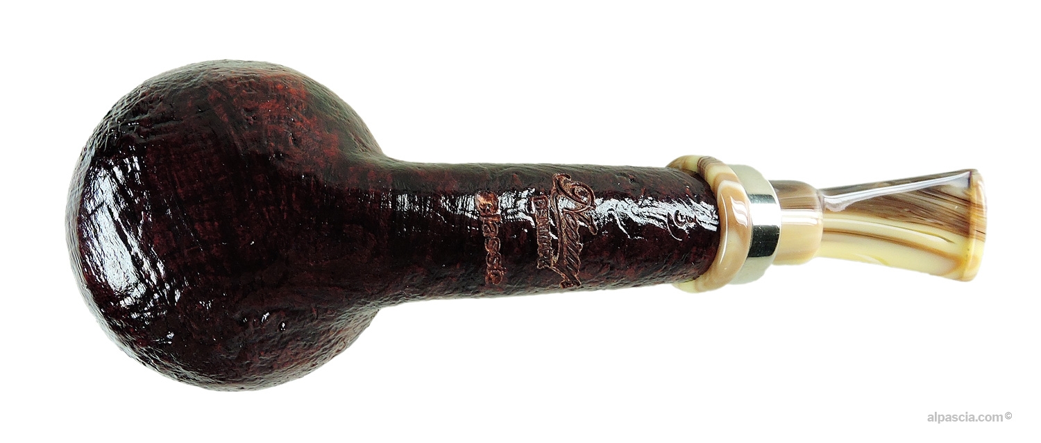 Pipa Neerup Classic Gr.3 - Vista inferiore del cannello con la stampigliatura ufficiale Neerup Classic 3