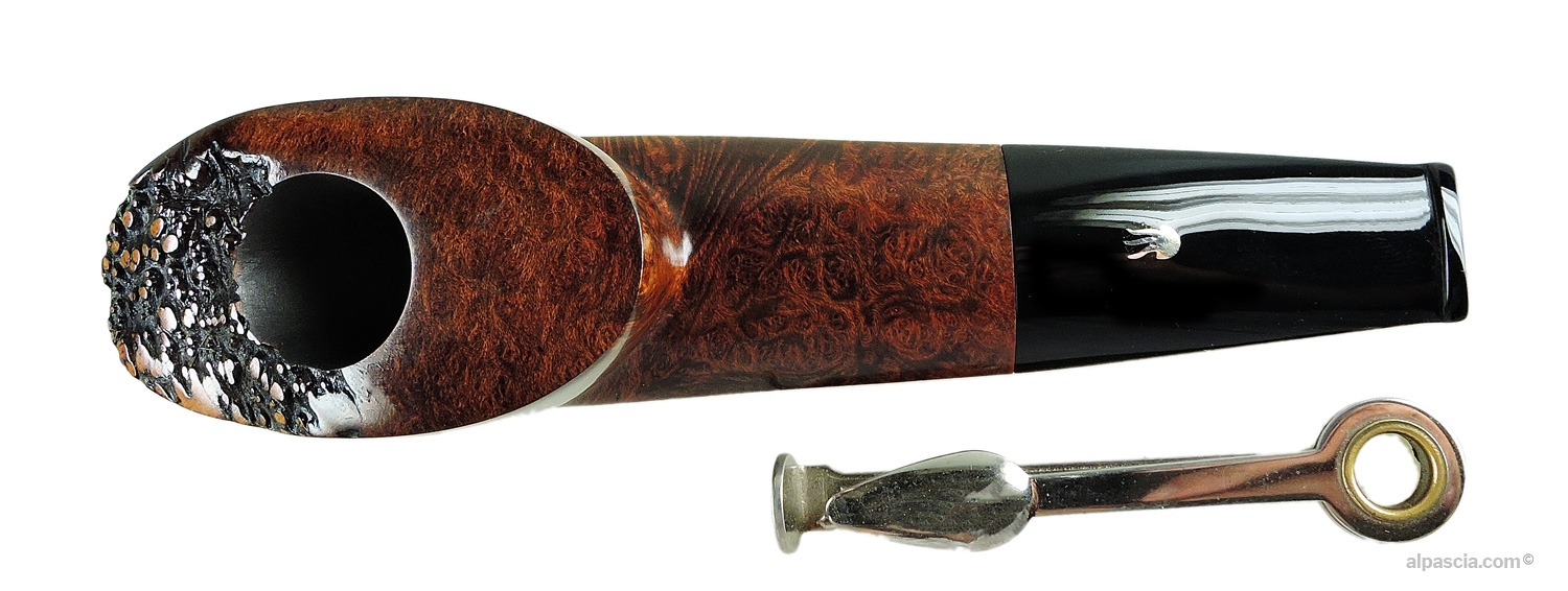 Valbruna Grade 1 Jellyfish Pipe - Top view looking down at the organically contoured rim and tobacco chamber