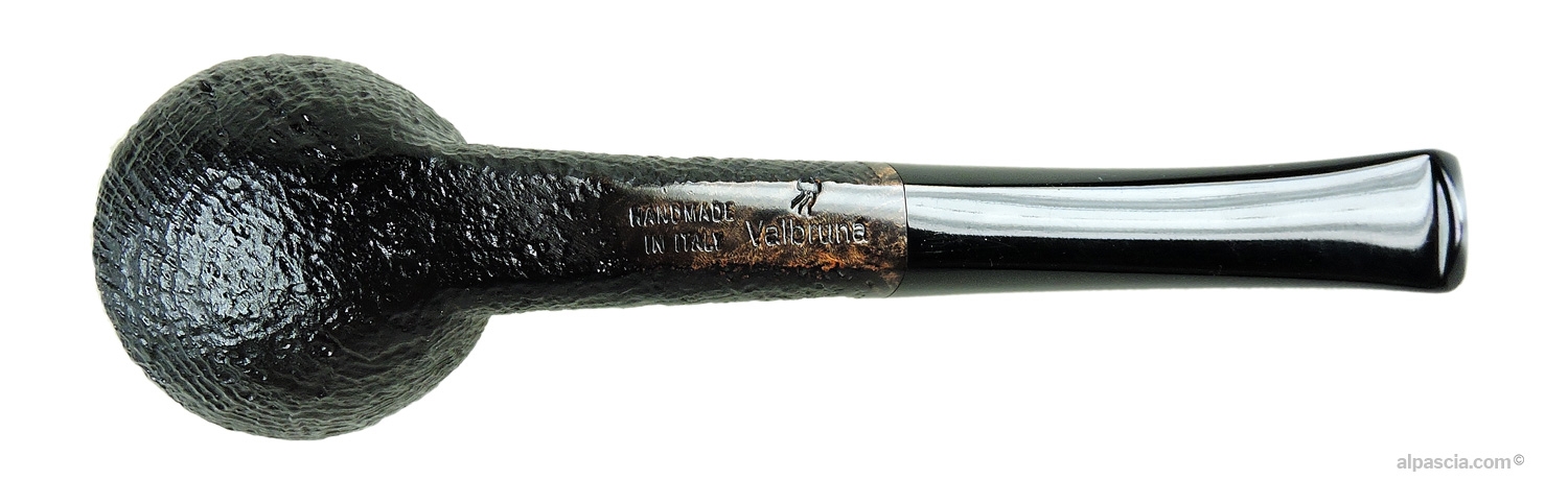 Valbruna 1 Jellyfish Bulldog Pipe - Bottom view of the square shank displaying authentic maker stamps