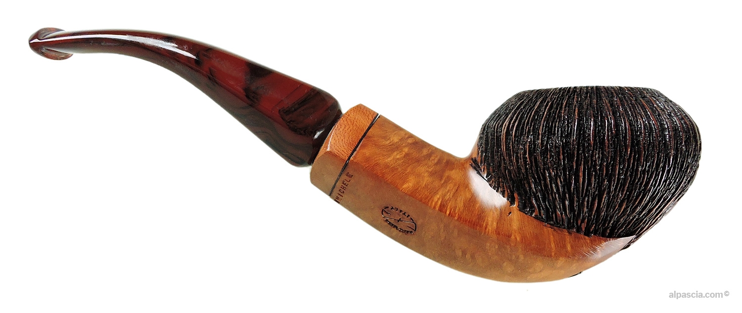 Amorelli Penna di San Michele Pipe - Right side view highlighting the contrast between smooth panels and rugged accents