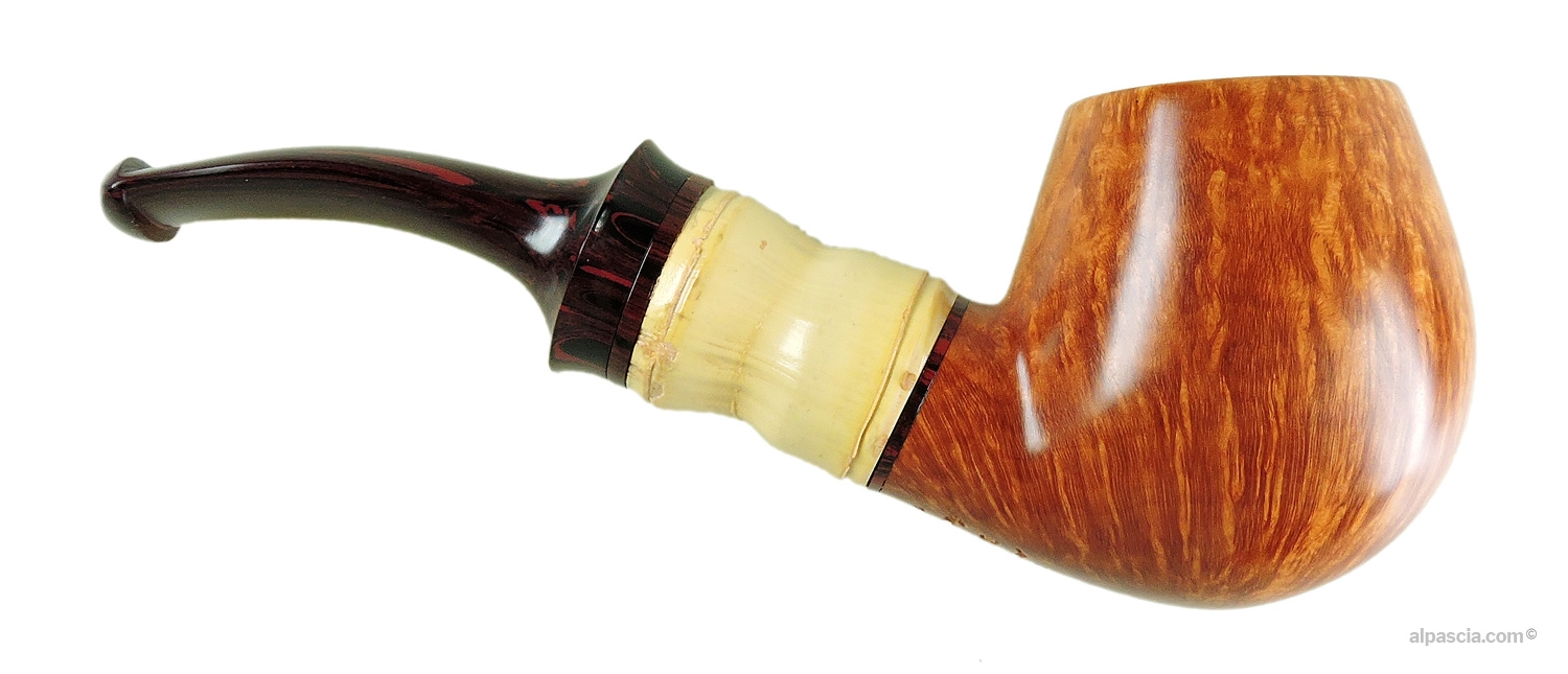 Sauro Smooth Natural Pipe - Right side view showcasing flawless grain and organic bamboo knuckles by Gioacchino Sauro