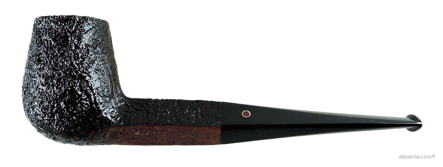 Pipa Ashton Pebble Grain XX - Profilo diritto Brandy con base del vaso allargata e finitura sabbiata bruna