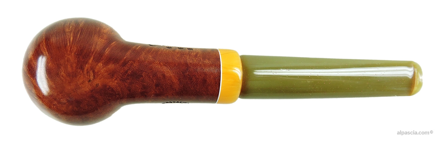 Amorelli 3 Stars Pipe - Bottom view of the shank displaying the official 3-star and artisan maker stamps