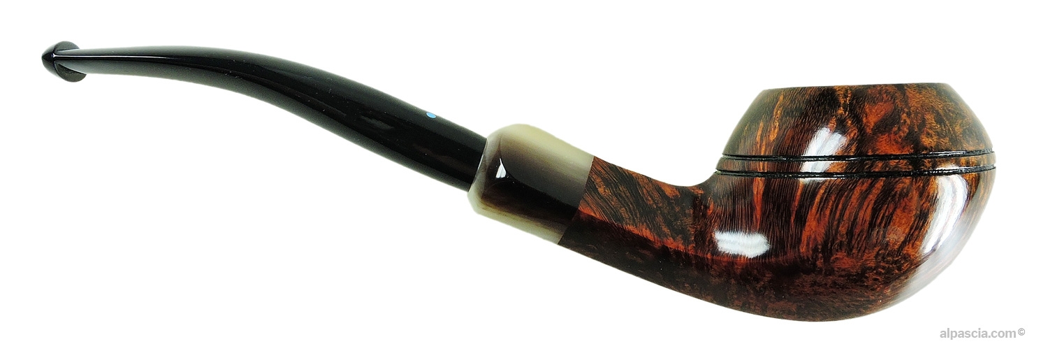 Pipa Sasieni 4 Dot Walnut - Vista destra che mostra la fiammatura e la doppia scanalatura del vaso