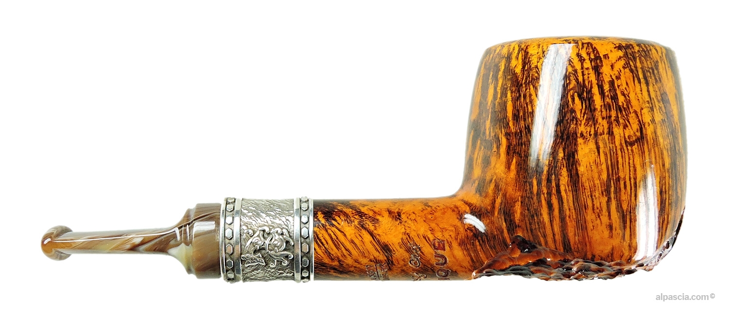Peder Jeppesen Ida Pipe - Right side view highlighting the textured dark rustication and natural wood grain