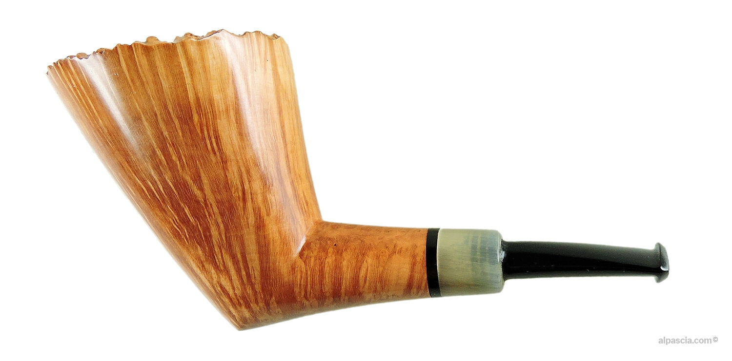 Francesco Ganci Nosewarmer Pipe - Compact straight smooth profile with a handcrafted black ebonite stem