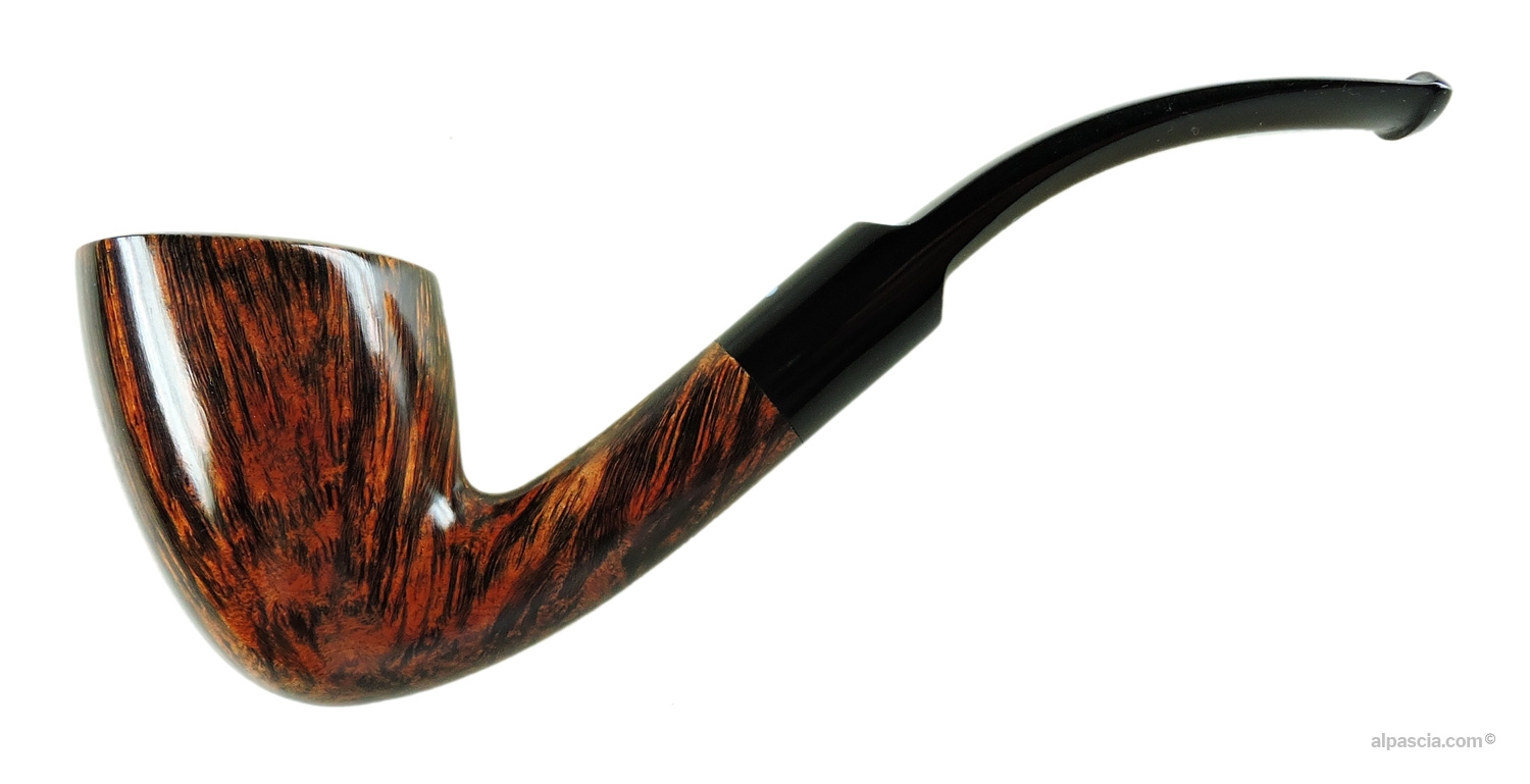 Sasieni 4 Dot Walnut Root Pipe - Smooth bent profile in a classic walnut stain with fine flame grain