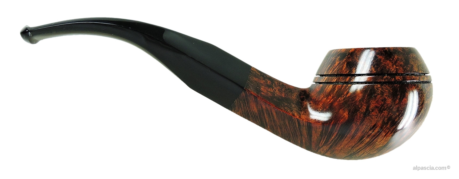 Pipa Sasieni 4 Dot Walnut - Vista destra che mostra la venatura pulita e le linee fresate sul vaso