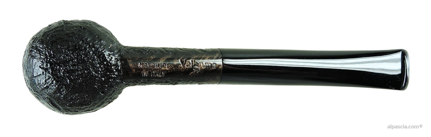 Valbruna 1 Jellyfish Pipe - Bottom view of the straight shank showing the authentic single jellyfish stamp