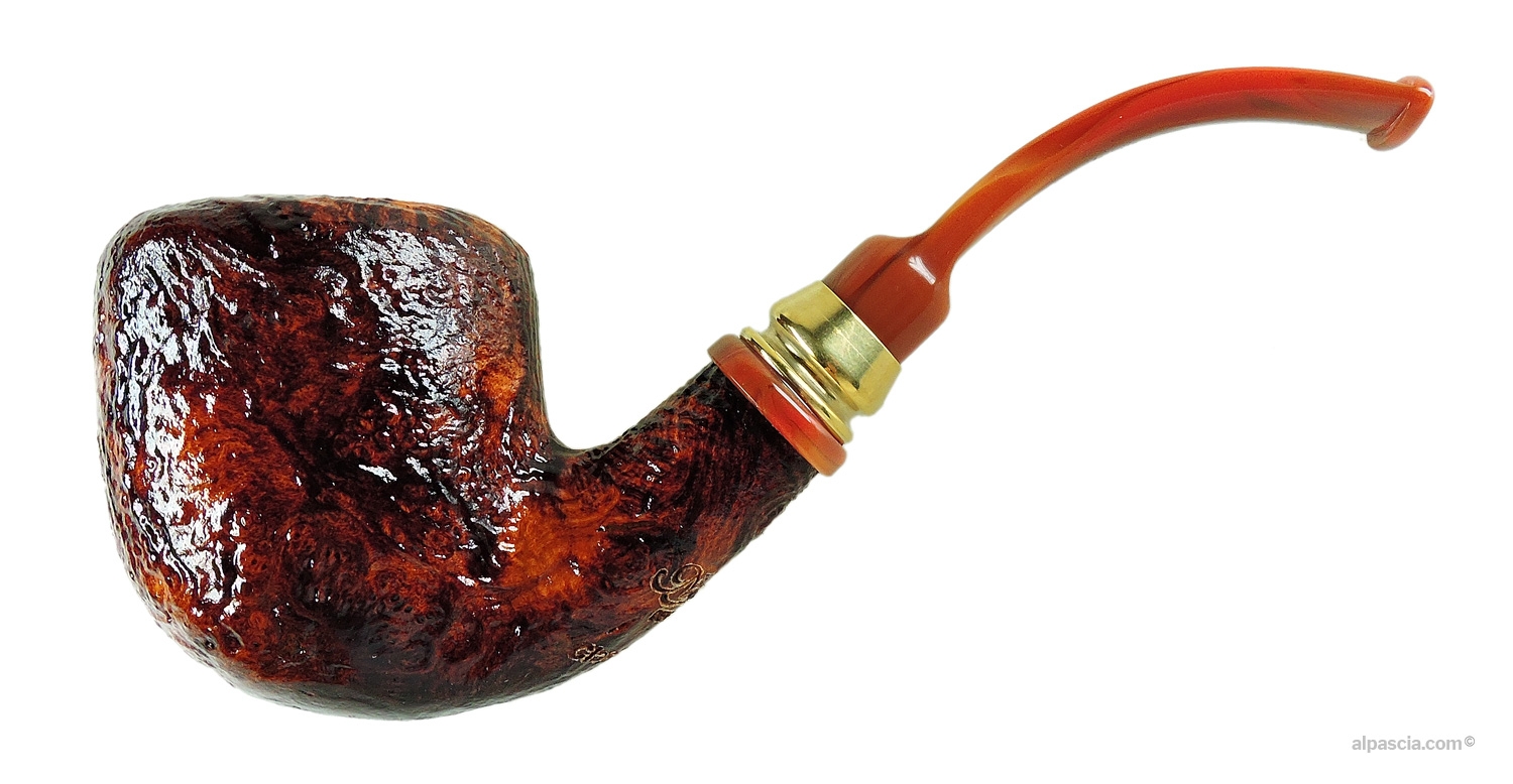 Neerup Classic Gr 3 Pipe - Full sandblasted bent profile with a striking red and black contrast stain