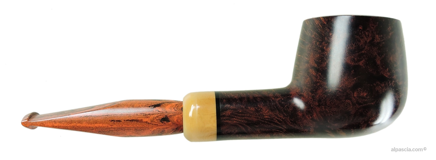 Leo Borgart Vintage Pipe - Right side view highlighting the dense vintage flame grain and matching cumberland tones