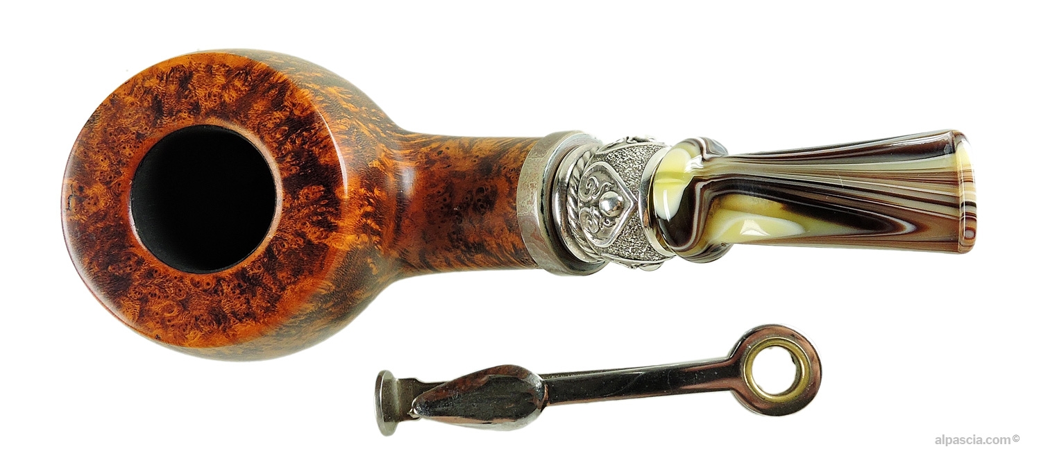 Pipa Peder Jeppesen Ida Boutique Gr 4 - Vista dall'alto del rim che evidenzia lo spessore del fornello