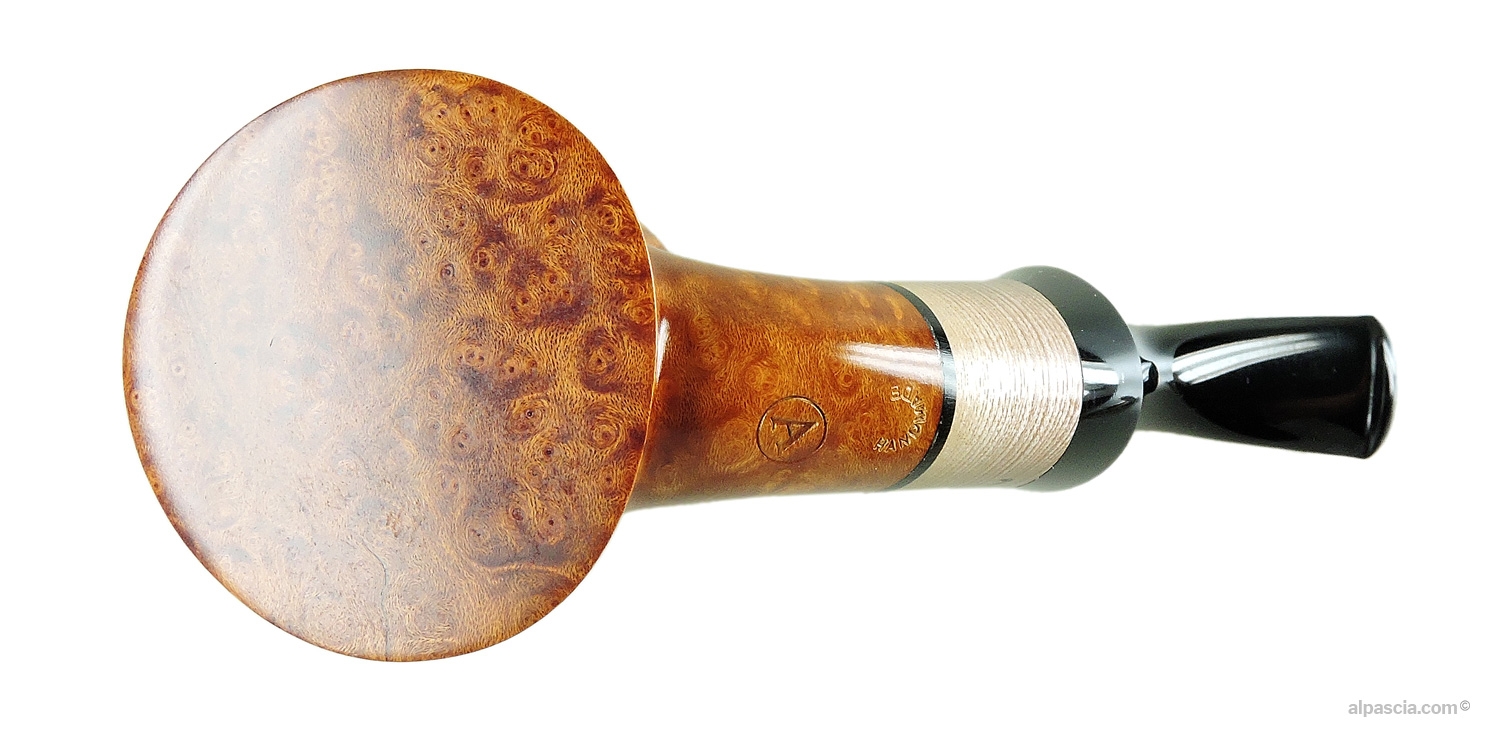 Alinetu Pipe - Bottom view of the rounded shank showing the authentic hand-stamped Alinetu hallmark