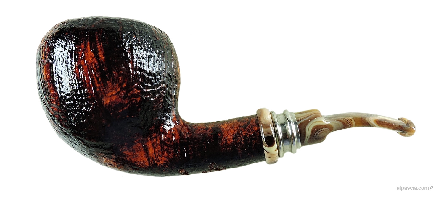 Neerup Classic Gr. 2 Pipe - Sandblasted half bent profile with dark finish and acrylic stem