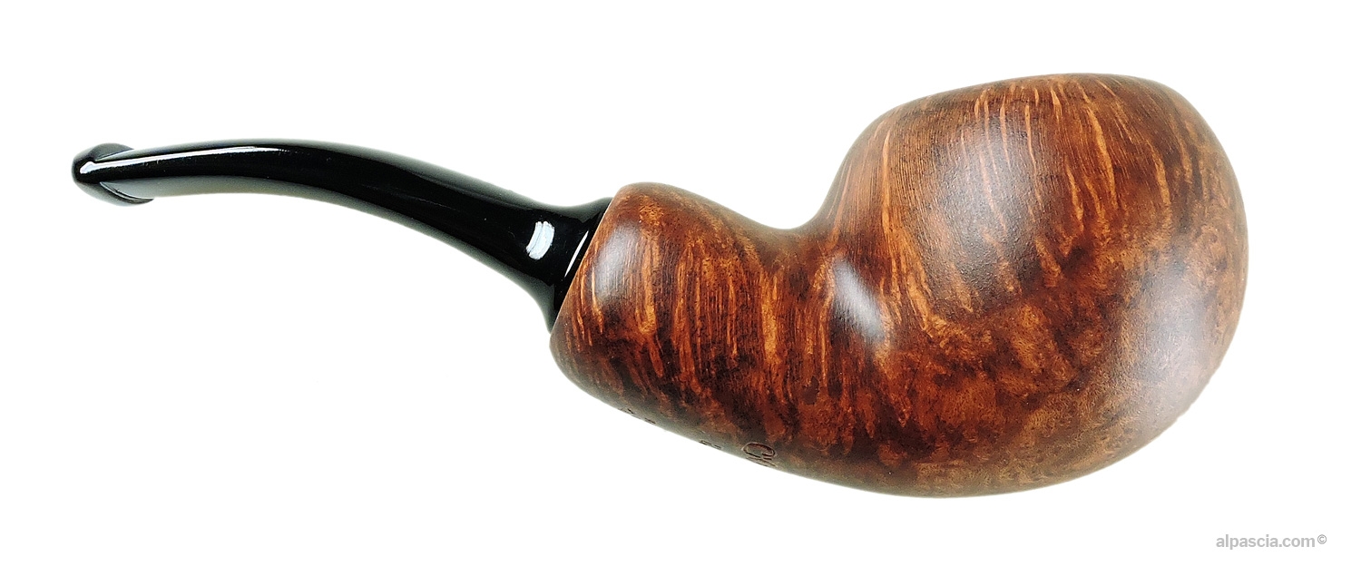 Chacom Reverse Calabash Pipe - Right side view highlighting the smooth warm briar finish