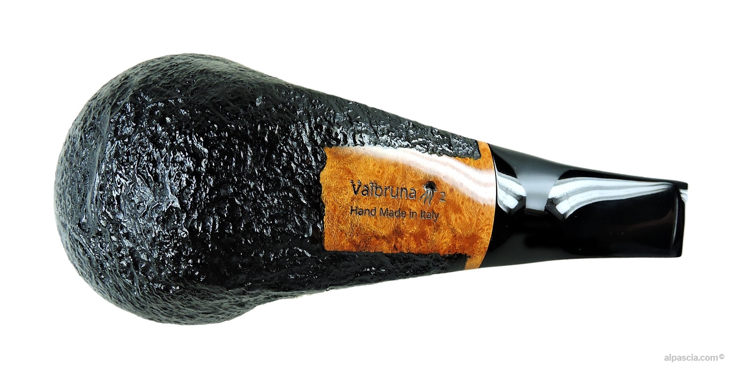 Valbruna Sandblasted 2 Jellyfish Pipe - Bottom view displaying official 2 Jellyfish hallmarks