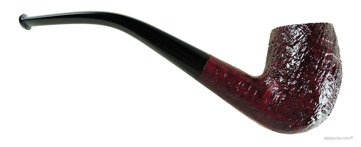 Ashton Pebble Grain XX Pipe - Right side view highlighting deep 3D ring grain sandblasted texture