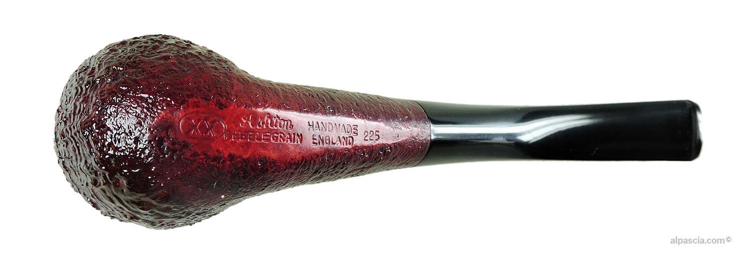 Ashton Pebble Grain XX Pipe - Bottom view displaying official Ashton Pebble Grain XX hallmarks