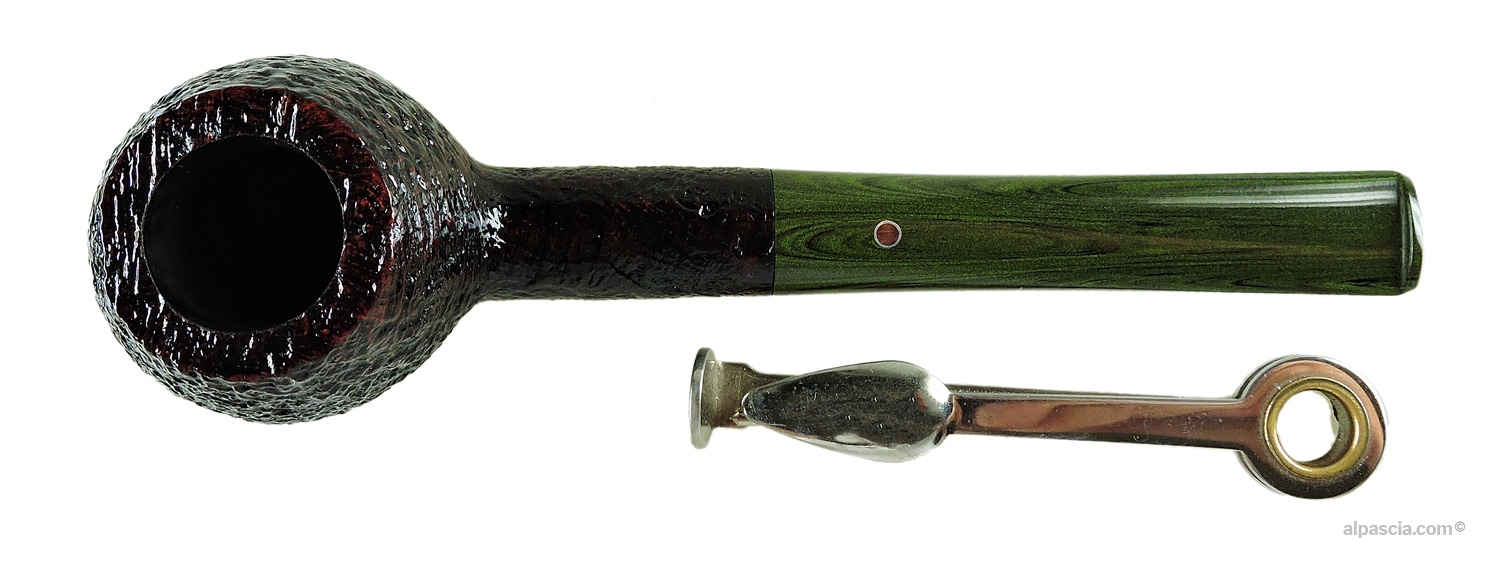 Ashton Brindle XX Pipe - Top view looking down at the bowl rim and tobacco chamber