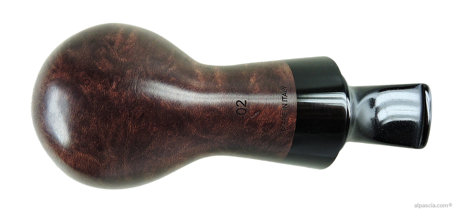 Al Pascià Curvy Walnut 02 Pipe - Bottom view displaying official Al Pascià Curvy 02 hallmarks