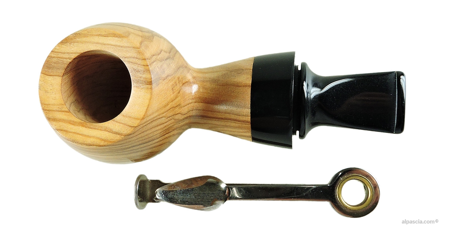 Al Pascià Curvy Olive Wood 02 Pipe - Top view looking down at the rim top and open tobacco chamber